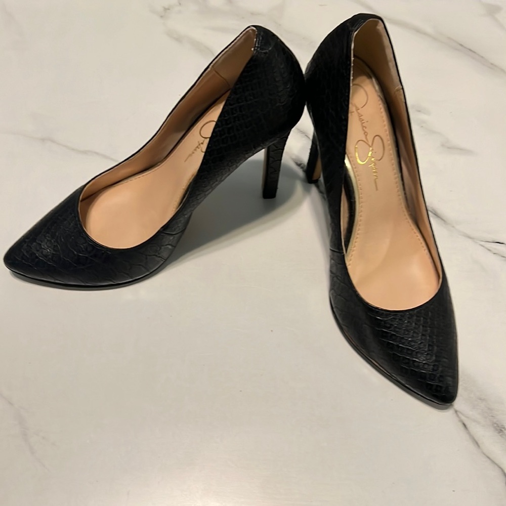 Jessica Simpson Black scale heels women’s US size 5.5